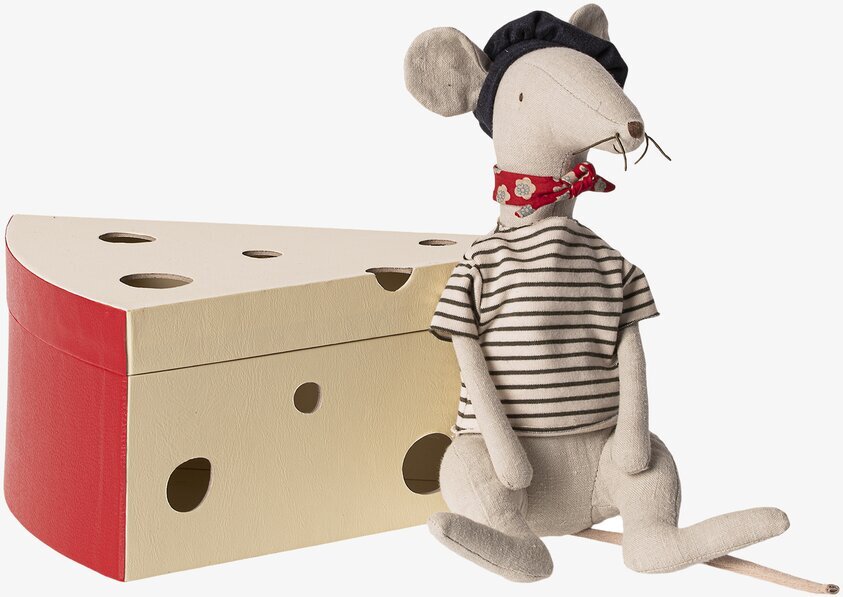 Råtta i Ostbox - Ljusgrå från Maileg, lekfull och detaljrik
