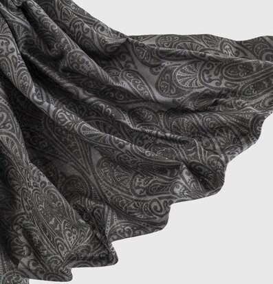 Bordslampa Asimina från Skitso med paisleymönstrad bas