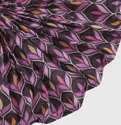 Bordslampa Glikeria från Skitso med färgrik, mönstrad skärm