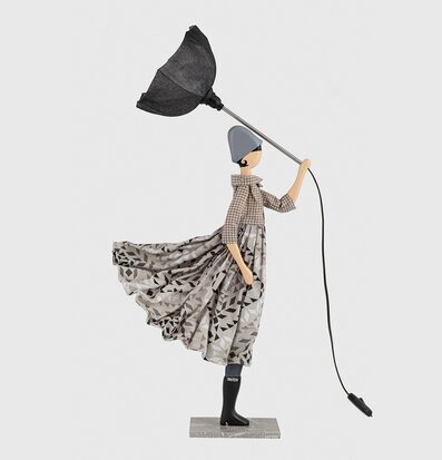 Bordslampa Filippina från Skitso i elegant och unik design