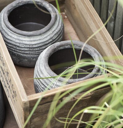 Trälåda CAISSE de STOCKAGE från IB Laursen med keramik