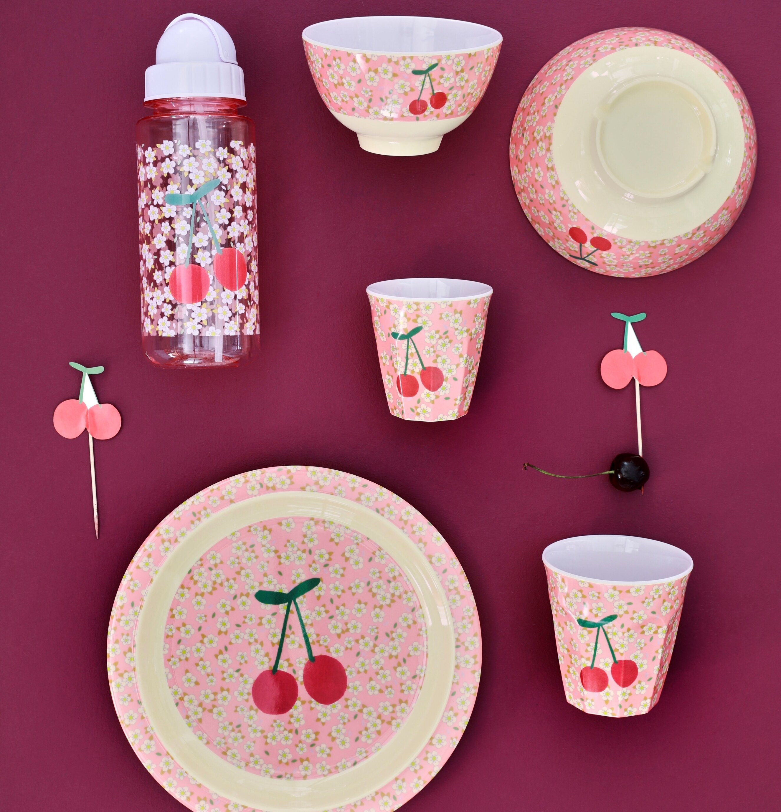 Lunchbox Flowers & Cherry Print från Rice, matbehållare set