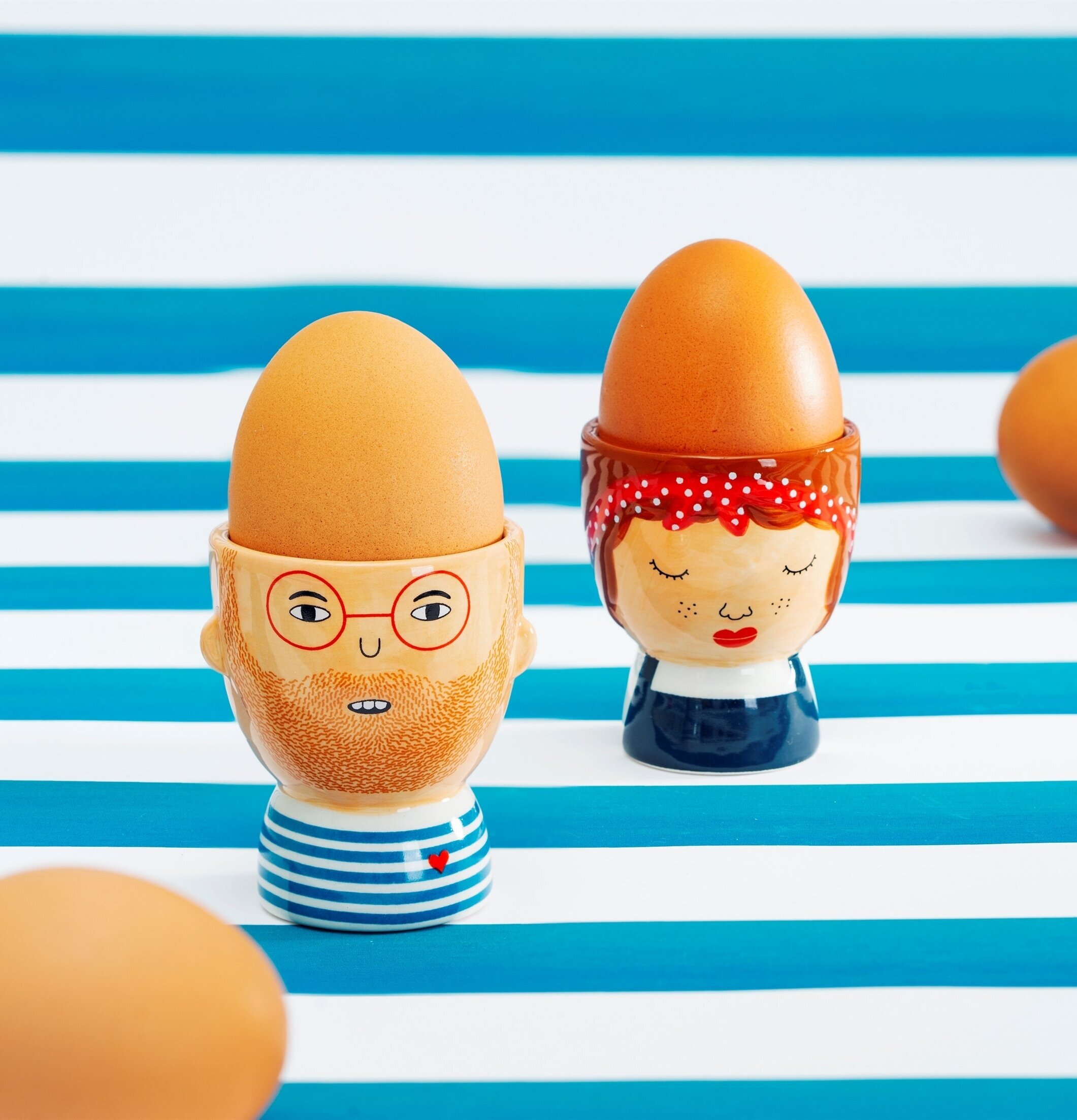 Äggkoppar Libby & Ross från Sass & Belle i maritim miljö