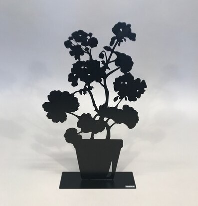 #ÄlskaPlåt Pelargon Svart från Älskaplåt, metalldekoration