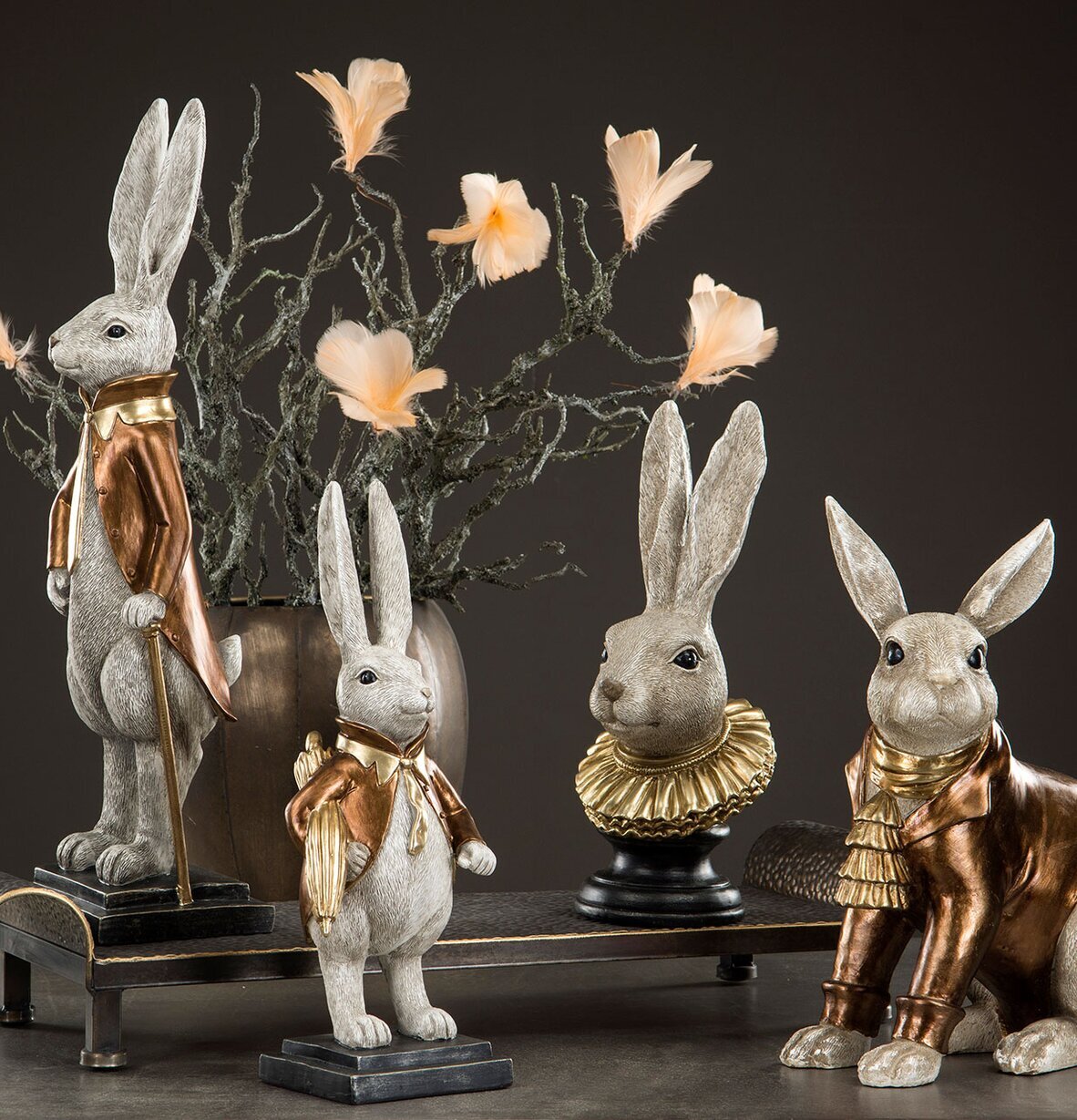 Kaninherre Kort Poly från A Lot Decoration i elegant kostym