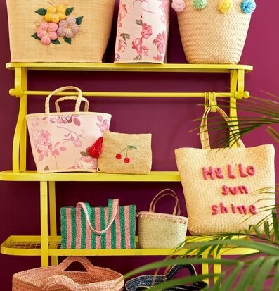 Väska Rose Print Large från Rice med rosa blommönster