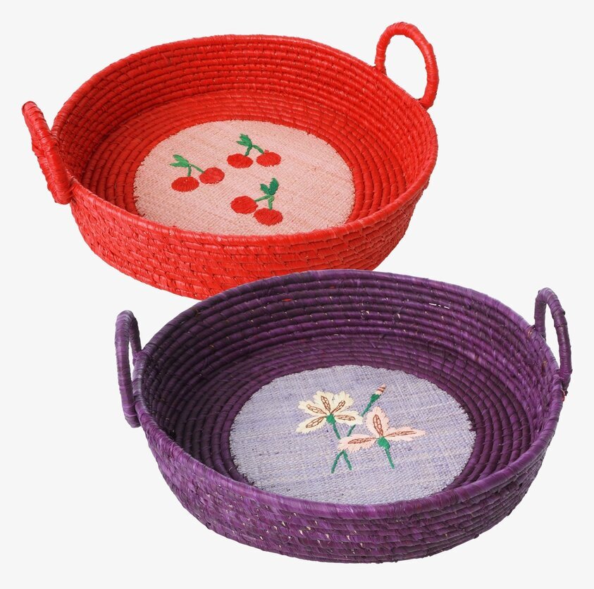 Broderad Brödkorg från Rice i röd och lila med broderier