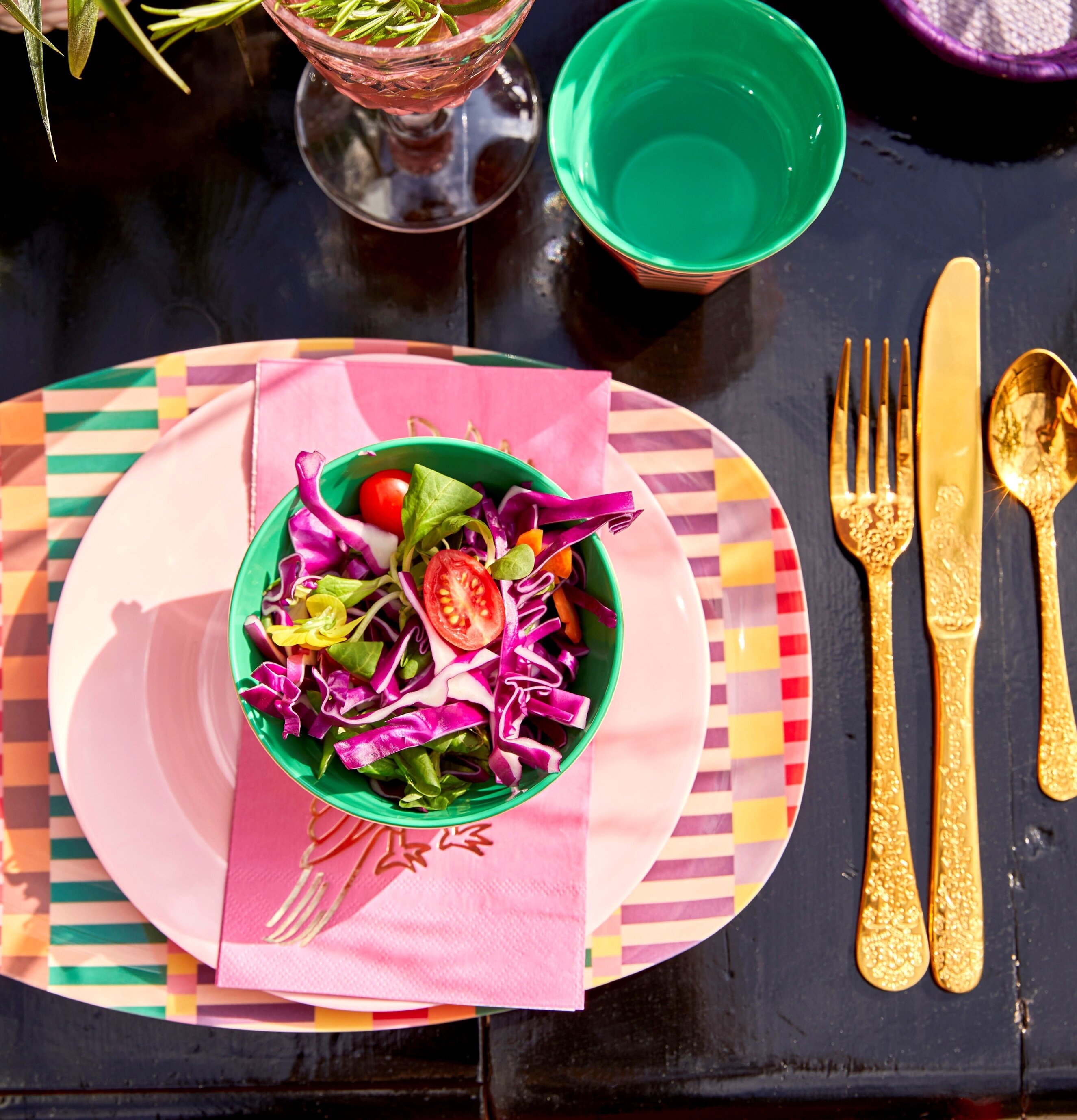 Tesked Med Präglat Mönster från Rice i elegant dukning