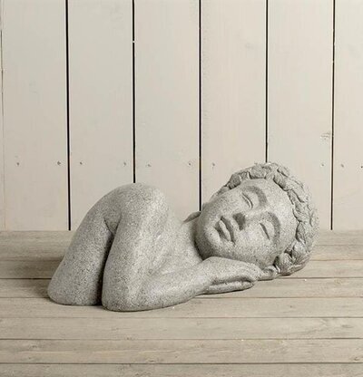 Trädgårdsdekoration Julius från Multi Agentur i viloläge