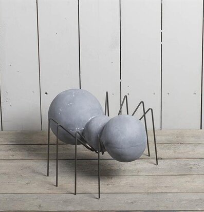 Trädgårdsspindel Stor från Multi Agentur på träplattform