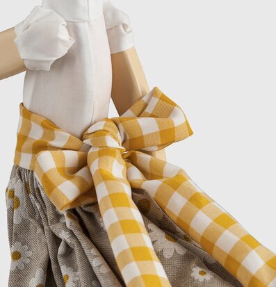 Bordslampa Margarita från Skitso med unik dockdesign