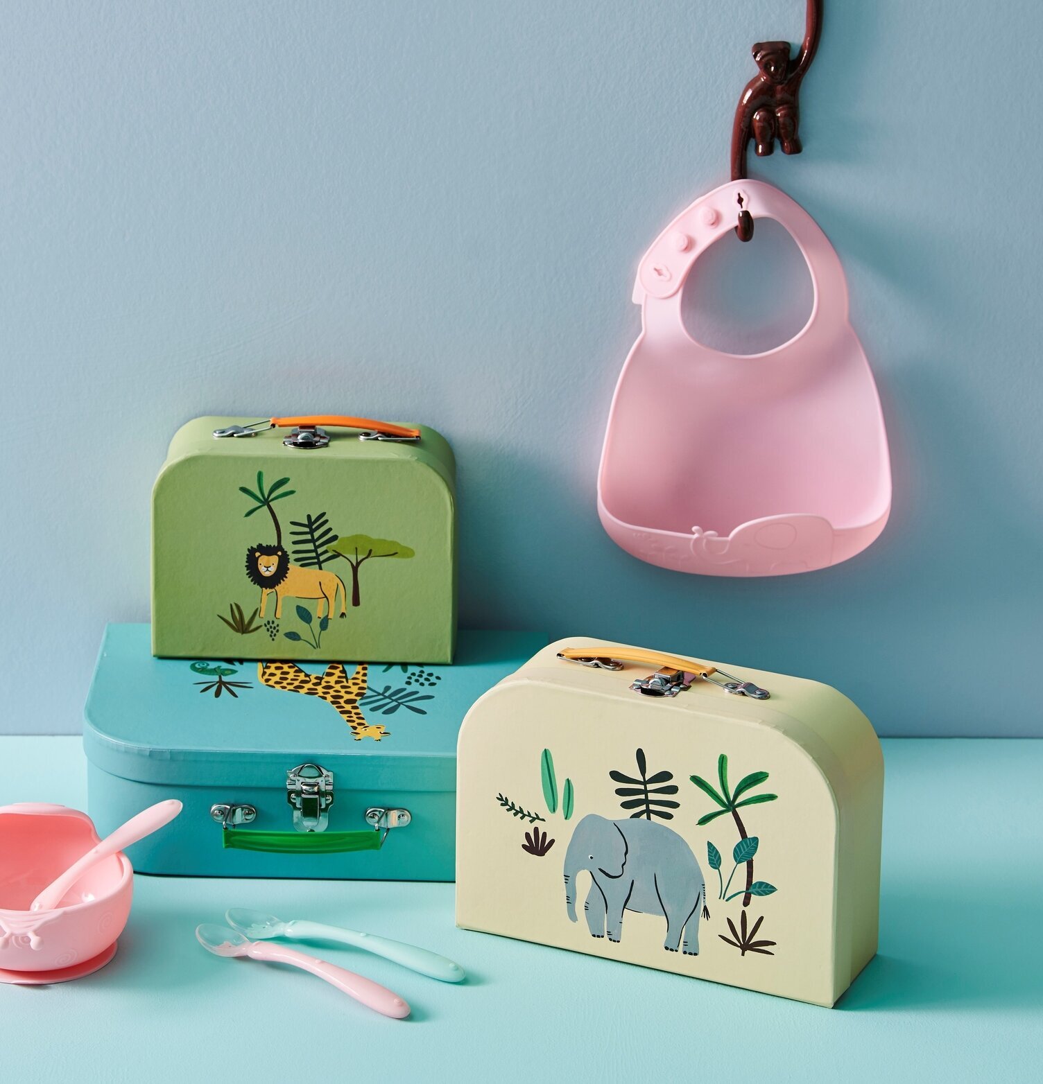 Väskor Cardboard Blue Jungle Animals Print från Rice