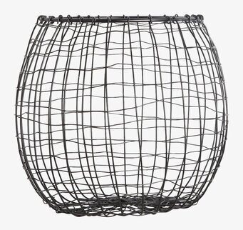 Trådkorg från House Doctor i svart metalltråd, sfärisk form
