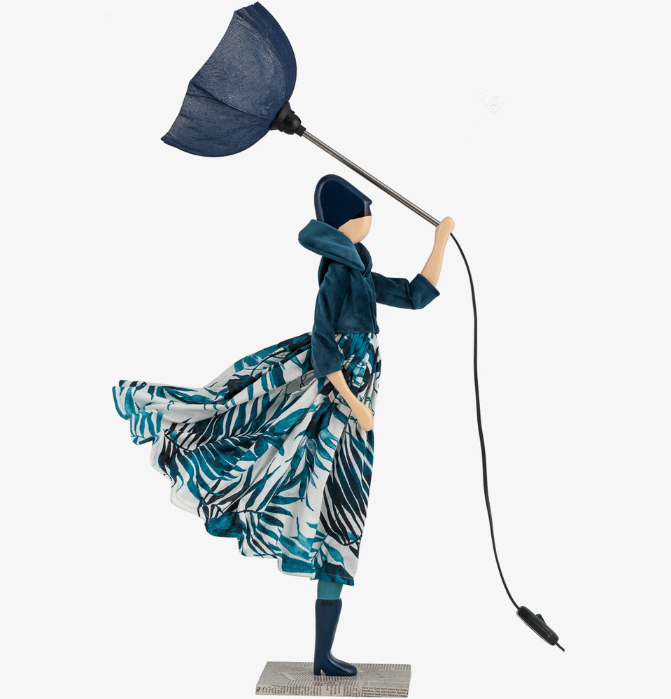 Bordslampa Gorgo från Skitso med skulptural design