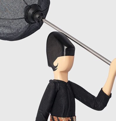 Bordslampa Ioli från Skitso med unik design och elegans