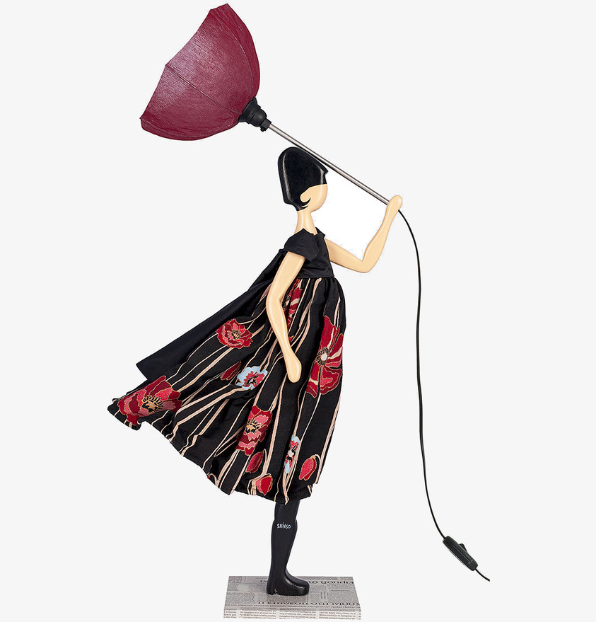 Bordslampa Ivi från Skitso med stiliserad kvinnogestalt