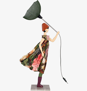 Bordslampa Mickela från Skitso, skulptural och färgglad