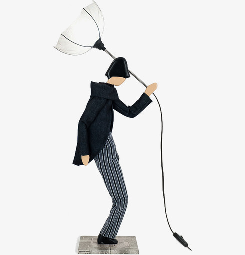 Bordslampa Vrasidas från Skitso med unik och lekfull design