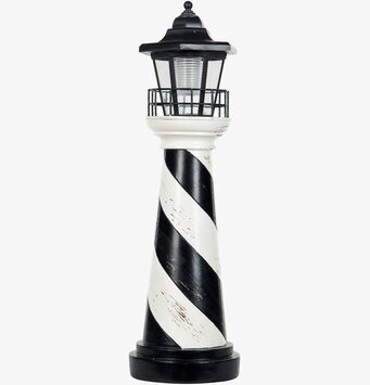 Lampa Fyr Med Solcell från A Lot Decoration i trädgård