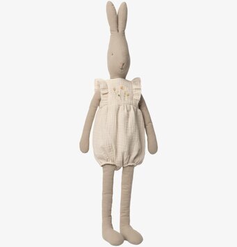 Kanin Size 5 Jumpsuit Off white från Maileg i barnrum