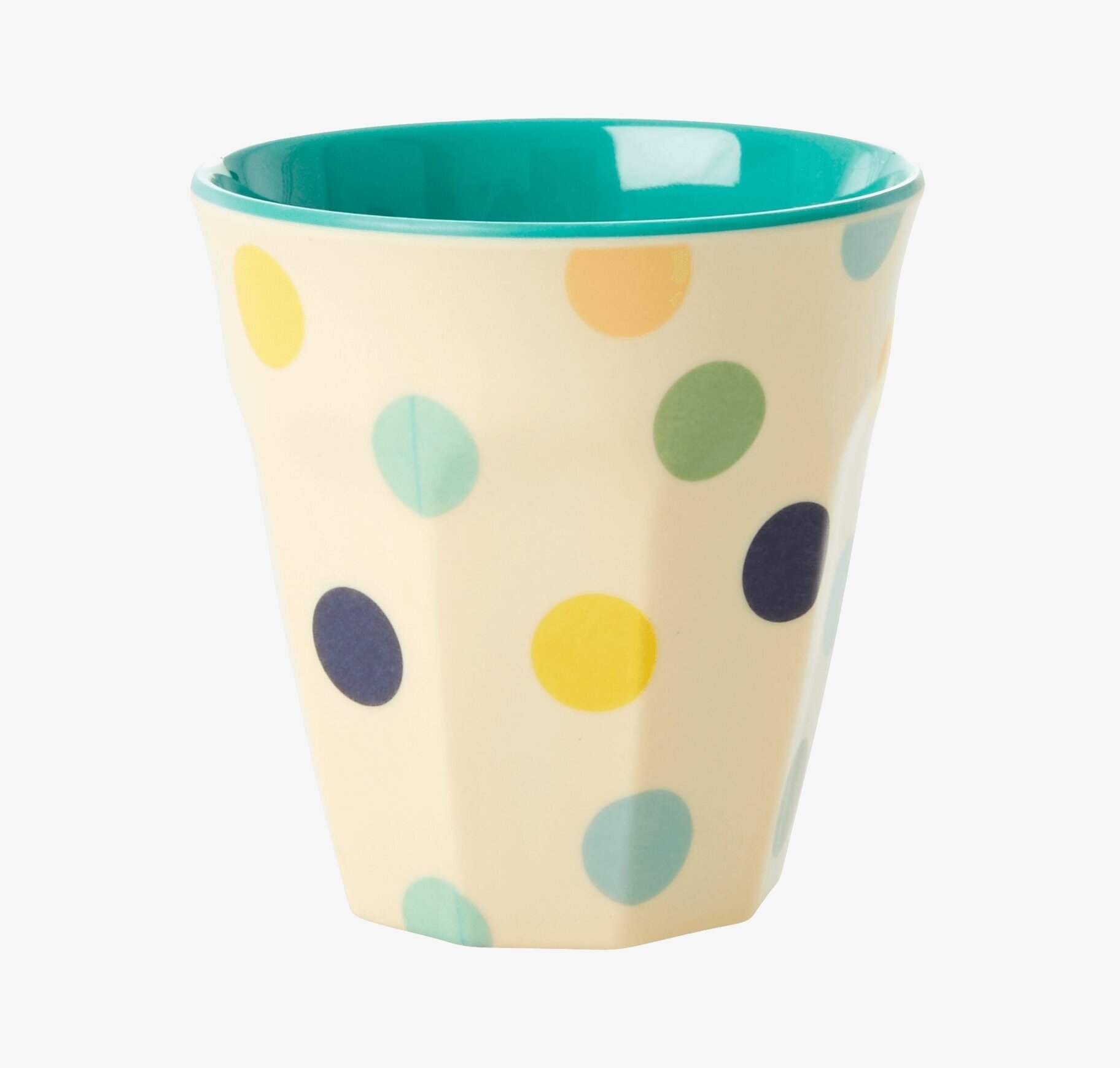 Foto av färgglada muggar med lekfullt jungelmotiv