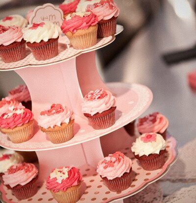 Kakfat Pink N Mix från Talking Tables med cupcakes i rosa toner