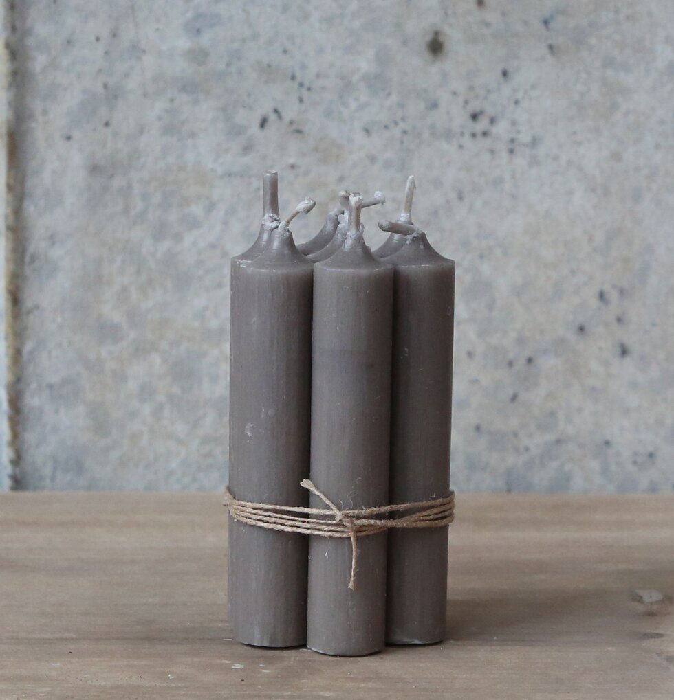 Stearinljus Kort Linen från Chic Antique på träbord