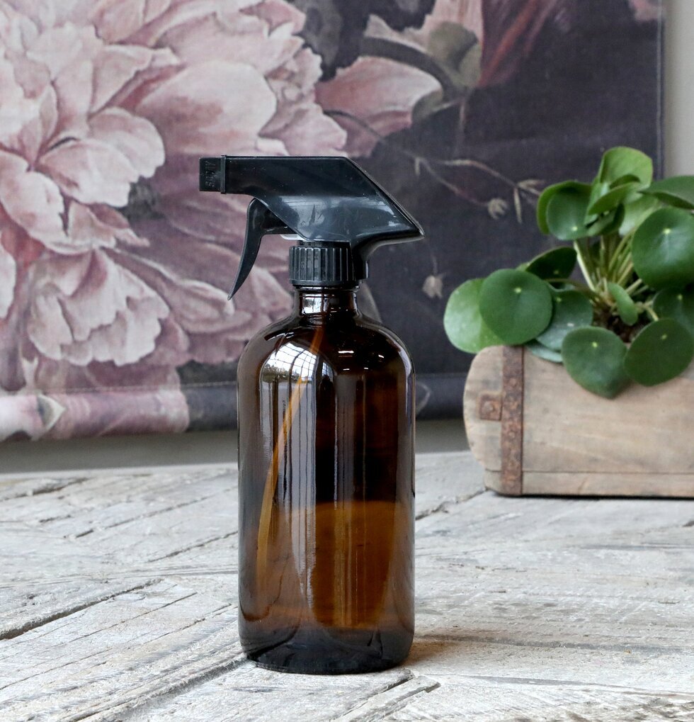 Glasflaska Med Spraykork Mocca från Chic Antique på träbord