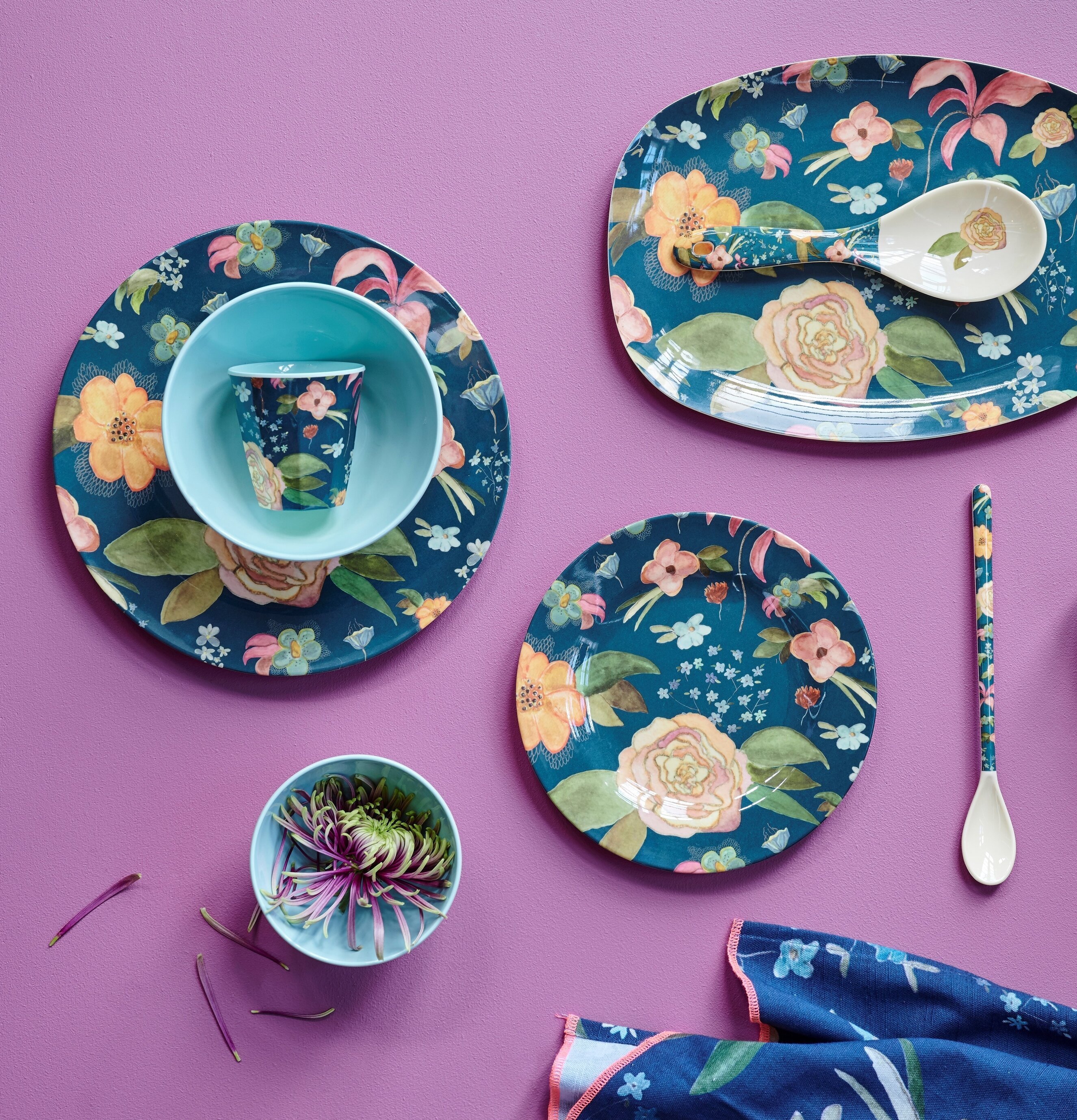 Färgglada serviser från Rice, Skål Selma Flower Print