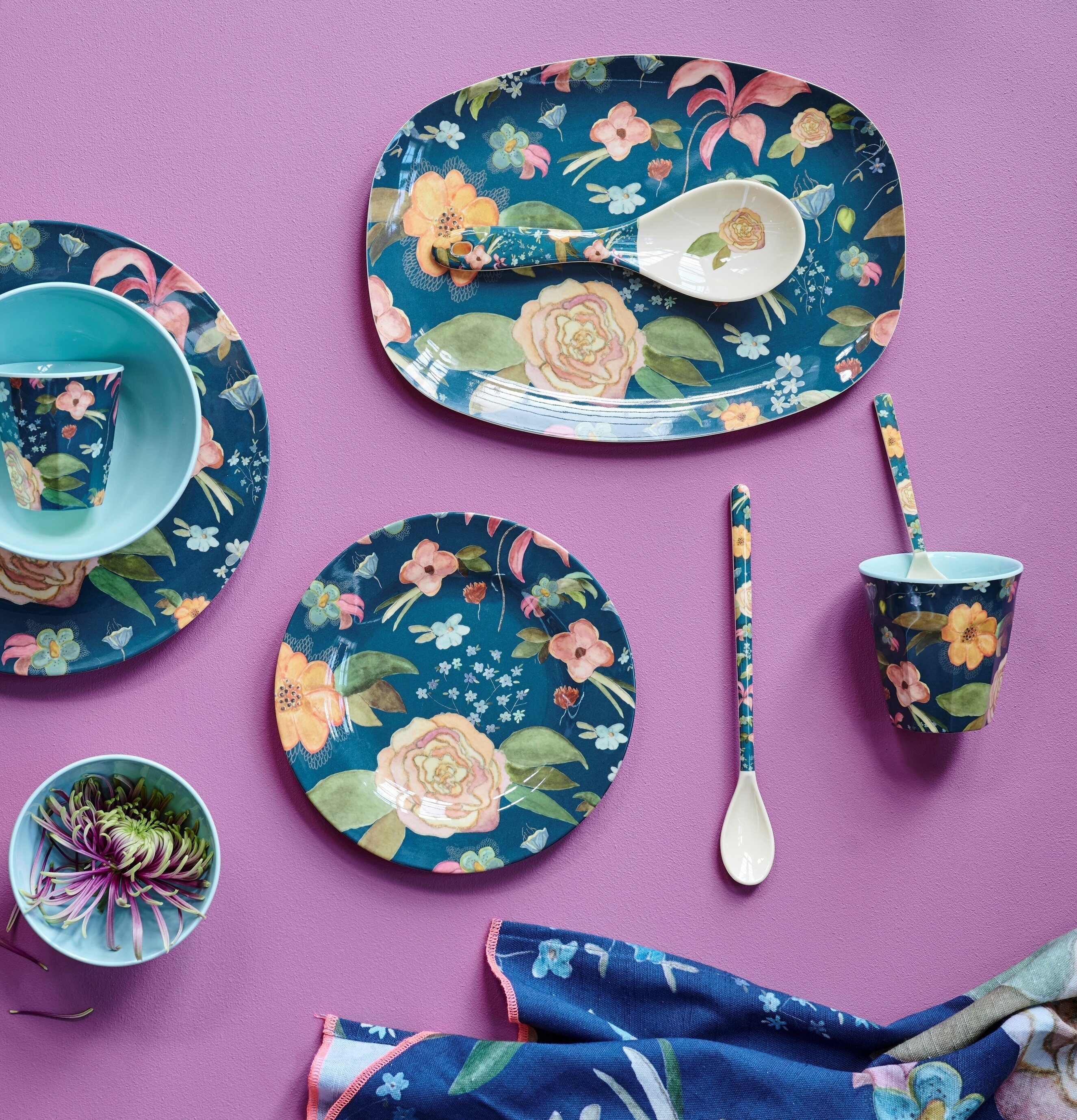 Mugg Selma´s Fall Flower Print från Rice med blommönster