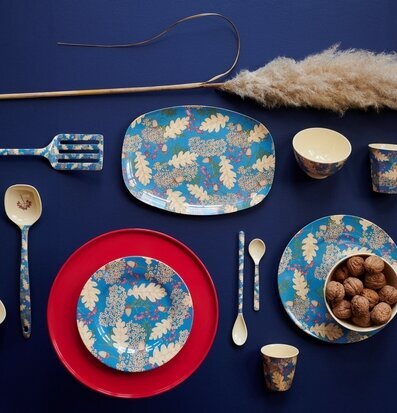 Assiett Autumn & Acorns Print från Rice med höstigt mönster