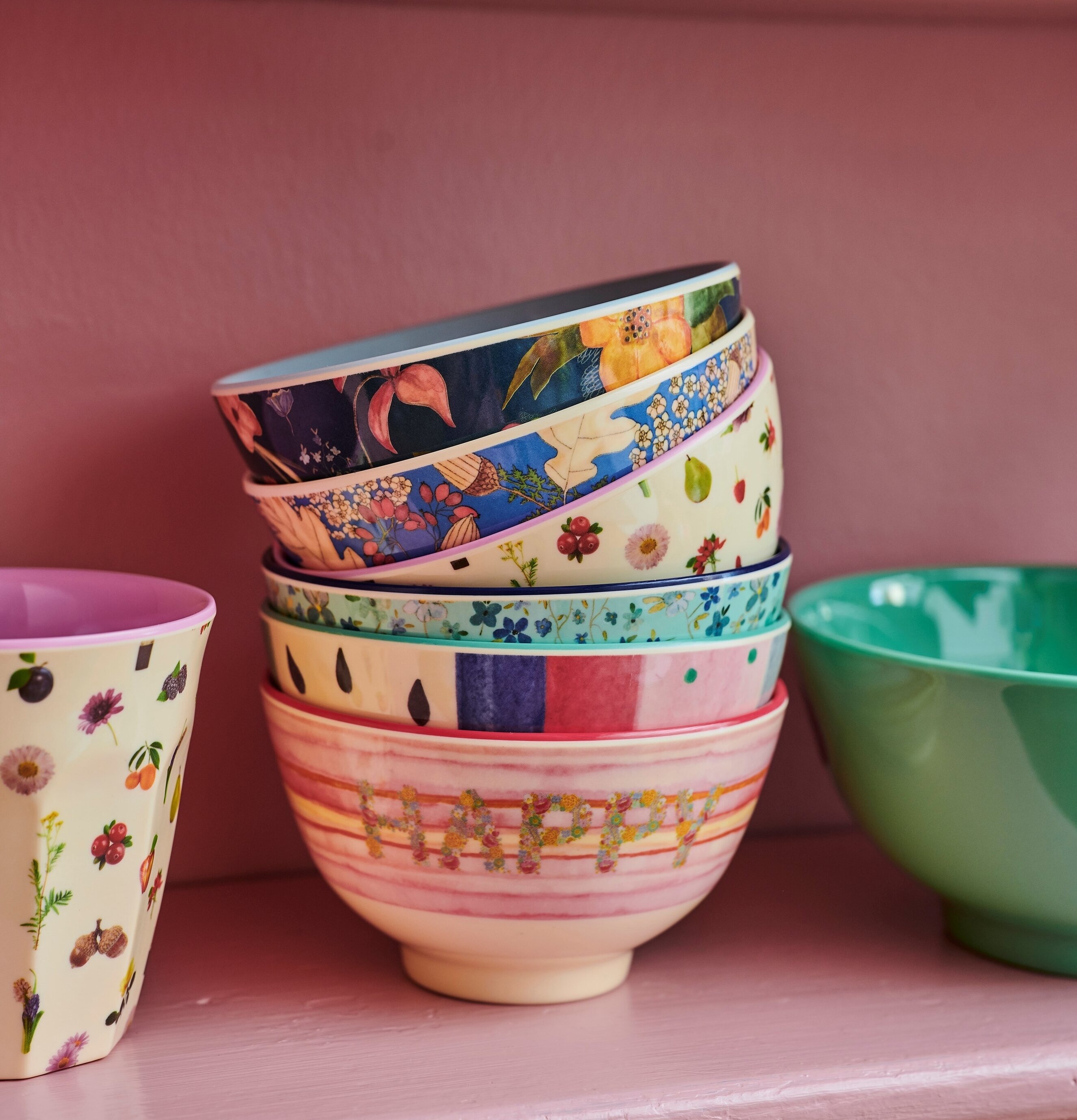 Liten Skål Happy Pink Print från Rice med färgglatt mönster