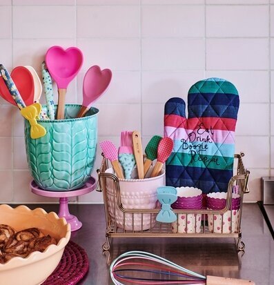 Ugnsvante - Eat, Drink, Boogie, Repeat från Rice i färgglatt kök