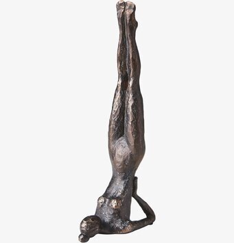 Pose Staty Brons/Svart från Affari i en handstående pose