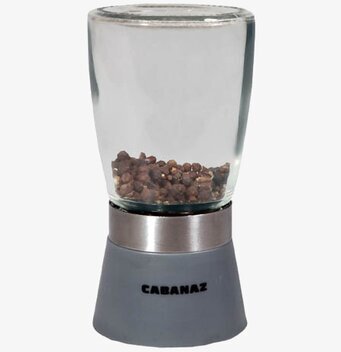 Salt och pepparkvarn stålgrå från Cabanaz på vit yta