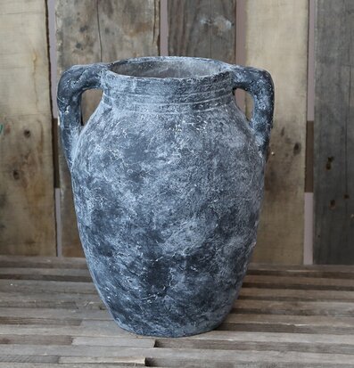 Metz Kruka från Chic Antique med rustik, antik design