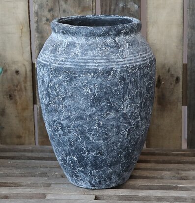 Metz Kruka från Chic Antique med vintage och rustik design