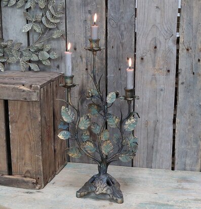 Ljusstake Bladverk från Chic Antique med tre ljushållare