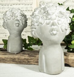 Statyett Blomsterbarn S från Trademan med blommigt hår