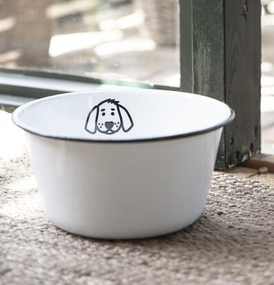 Hundskål Emalj Stor från IB Laursen på beige matta