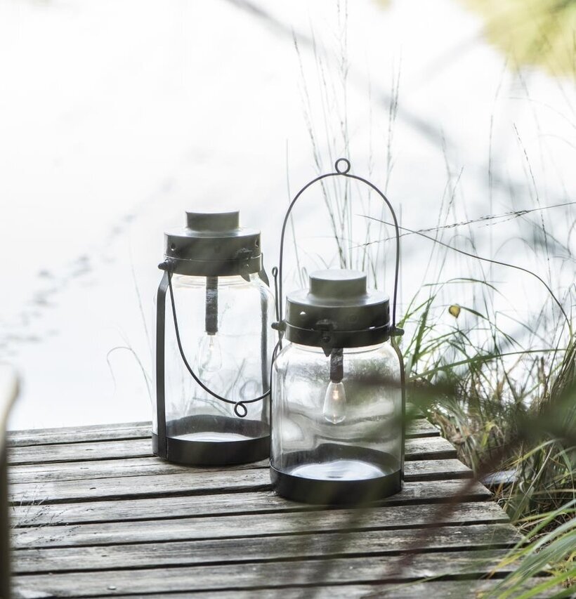 Lanterna LED Metall Svart från IB Laursen vid vattnet