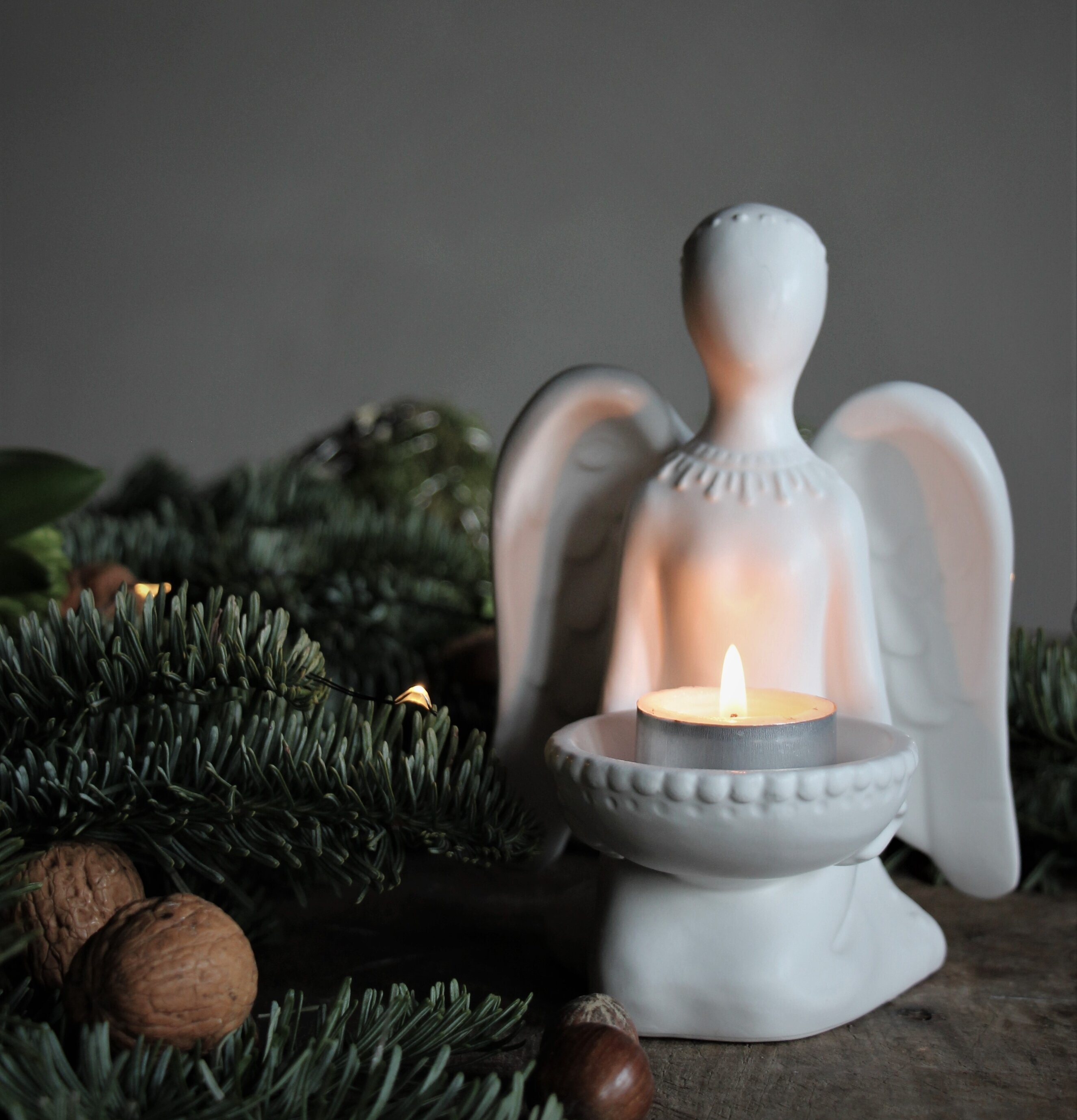 Skyddsängel Sittande Vit Keramik från Majas Cottage, jul