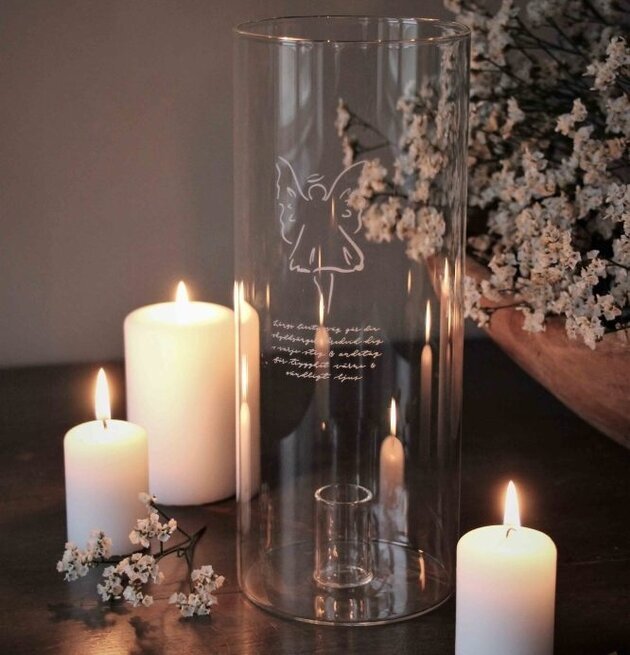 Ljuslykta - Längs Livets Väg från Majas Cottage på träbord