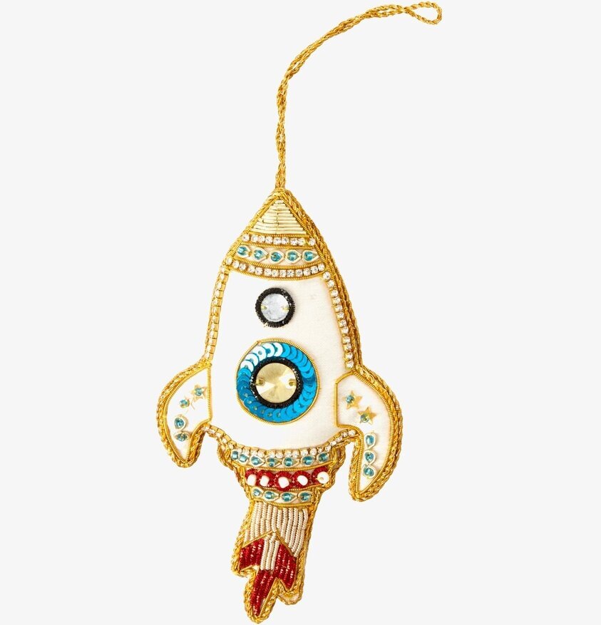 Rocket Shape Ornament Xmas20 från Rice på vit bakgrund