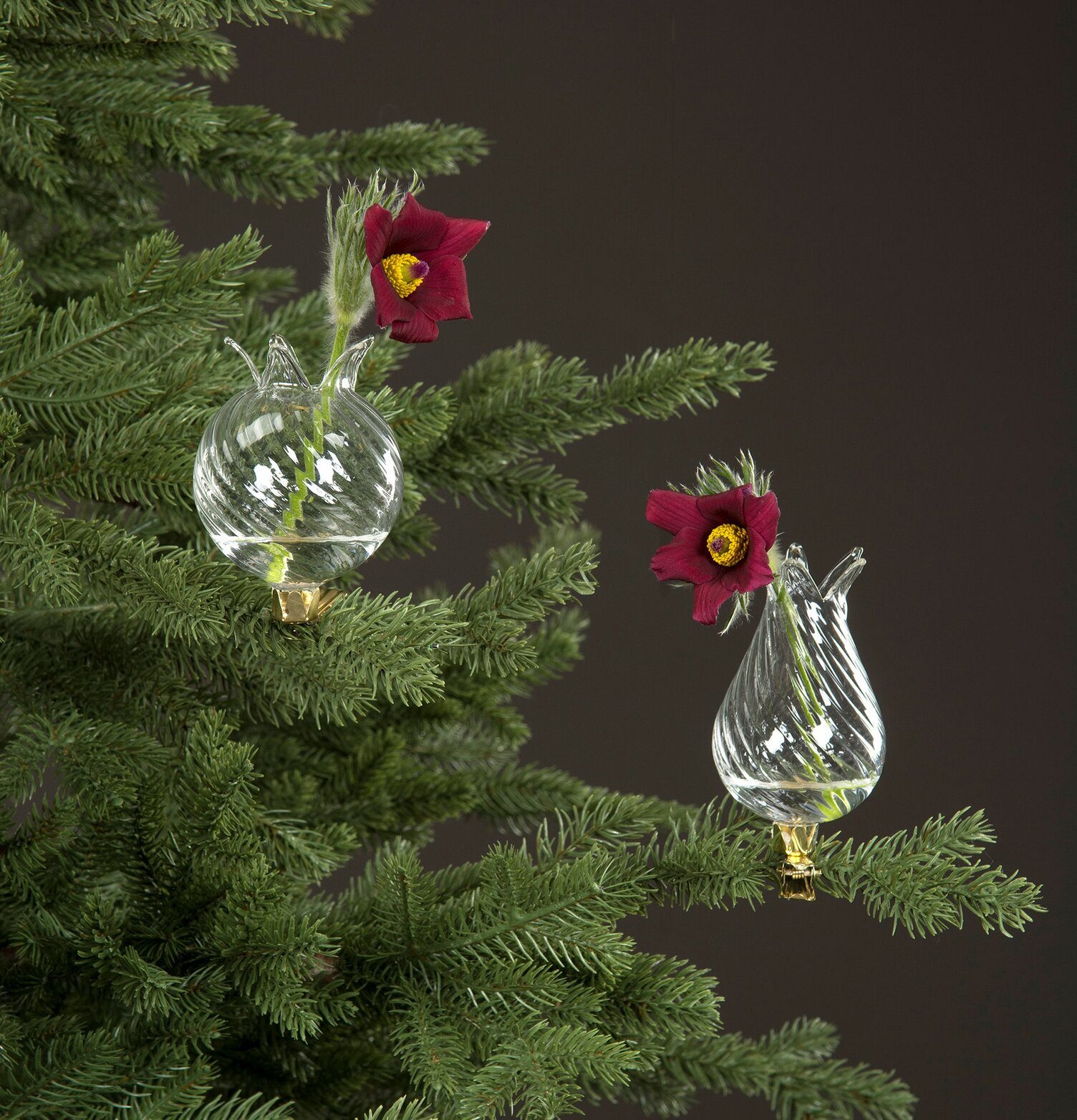 Blomvas Acleya Clip 4-pack från A Lot Decoration på gran