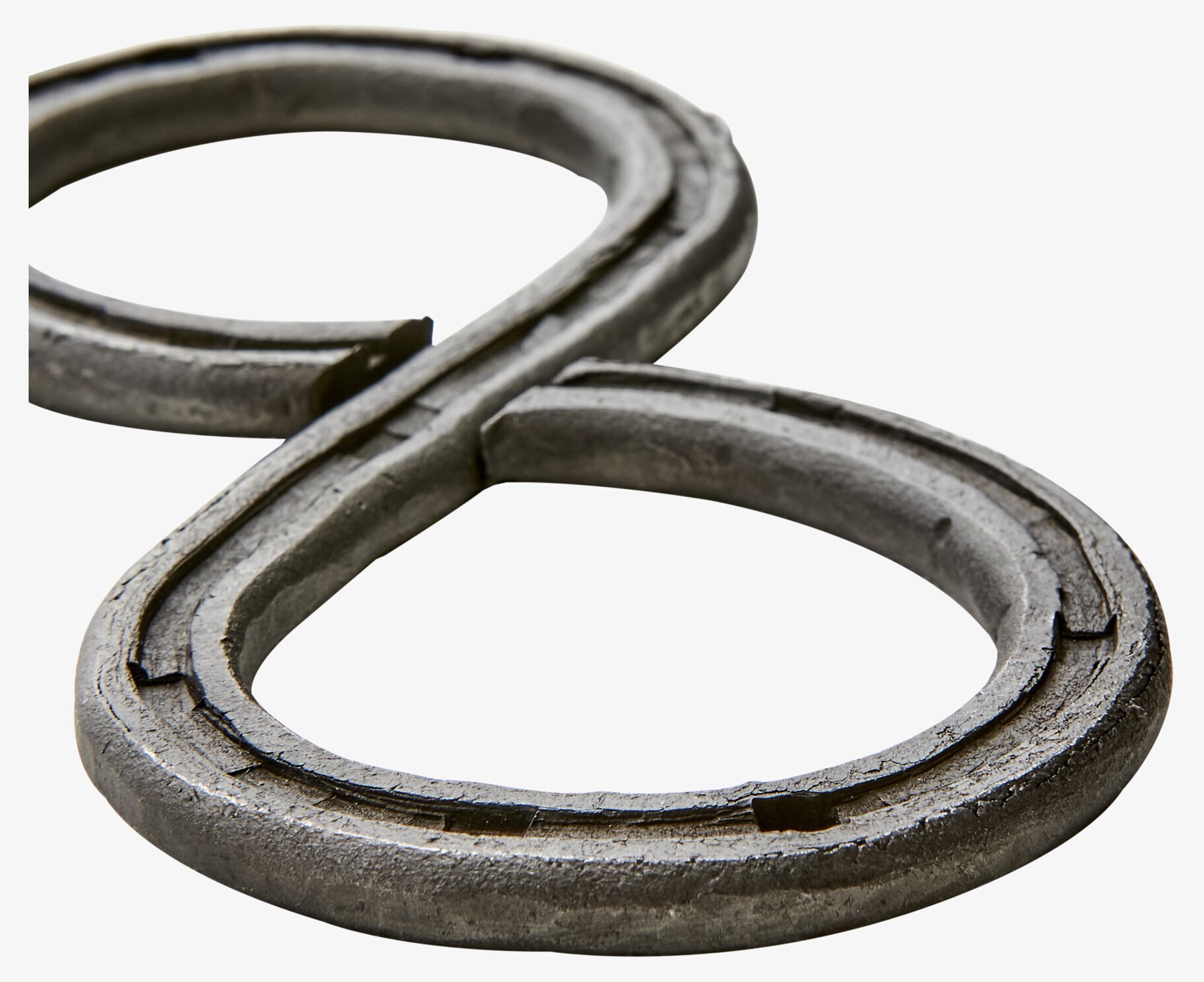 Thor Nummerskylt 8 från Affari mot ljus bakgrund