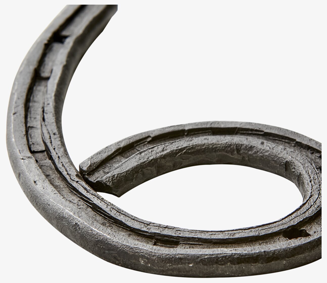 Thor Nummerskylt 6 från Affari i mörkt metallmaterial