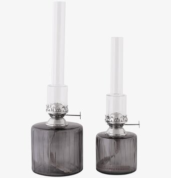 Fotogenlampa Rak Rökgrå Liten från Strömshaga på vit bakgrund