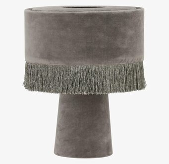 Alexis Bordslampa Grå från PR Home med sammet och fransar