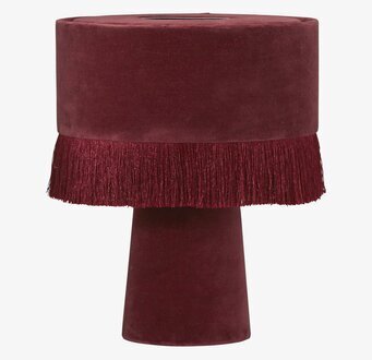 Alexis Bordslampa Vinröd från PR Home med sammet och frans